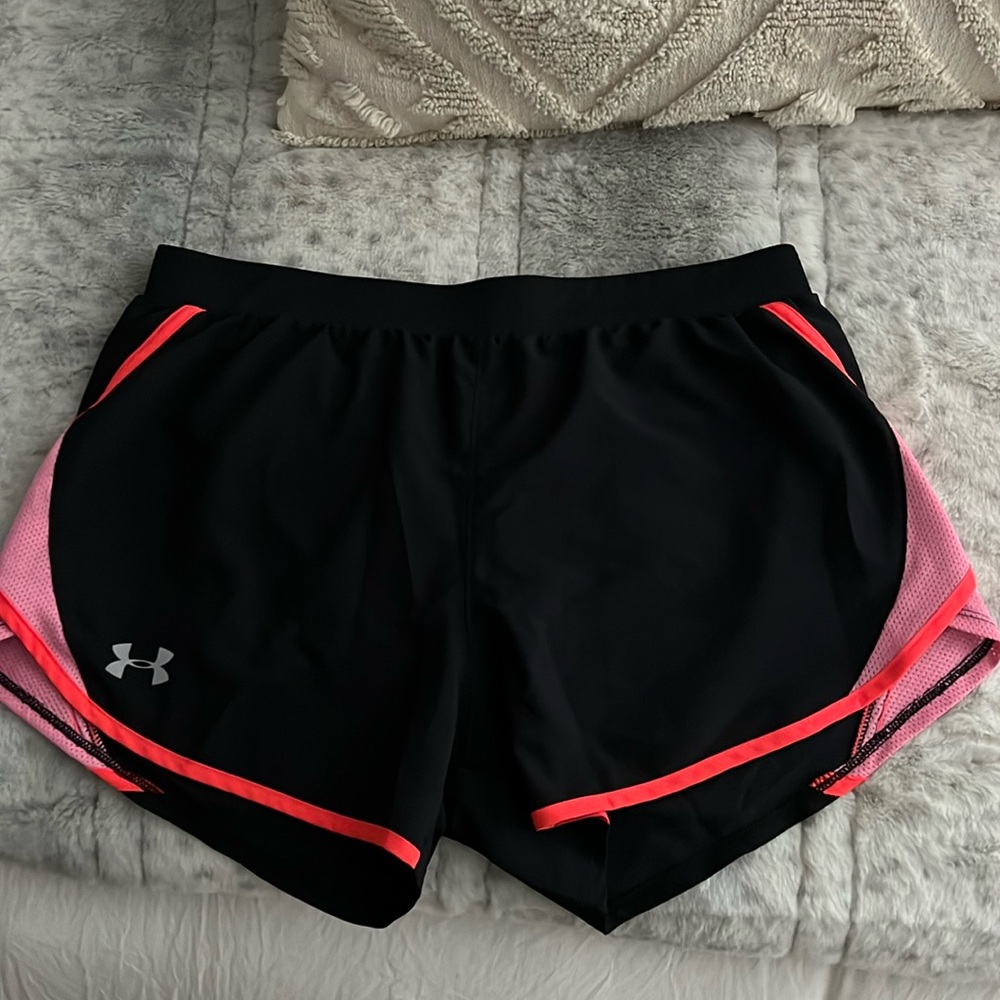 Women’s Under Armour Heatgear Shorts